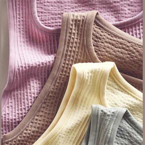 Brand New by Anthropologie The Reegan Seamless Cropped Tank Top - Picture 8 of 10